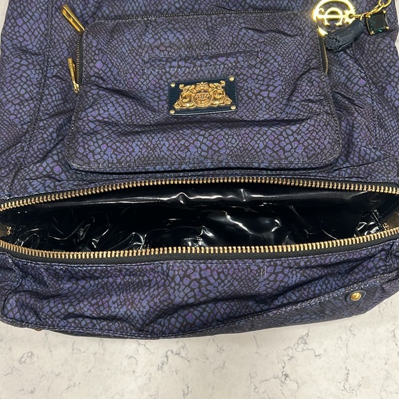 Juicy Couture Vintage Bag 👑 - Picture 3 of 10